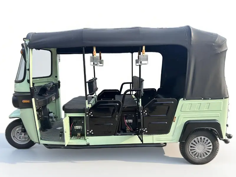 E7 Electric Passenger Rickshaw with Battery Swapping Technology