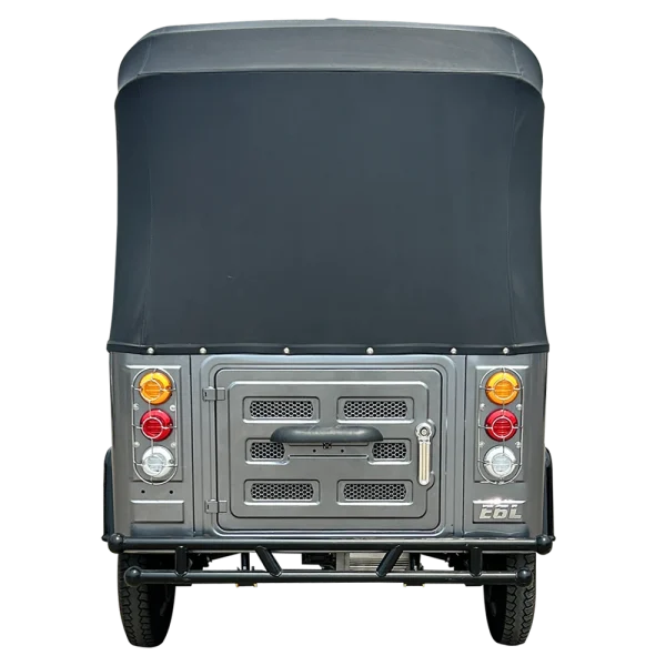 Tourist Tuk Tuk E6L Model – Face-to-Face Seating-4 Tourist Tuk Tuk E6L Model – 6-Seater Face-to-Face Seating | 4kW Motor | Dual Swing Arm Suspension